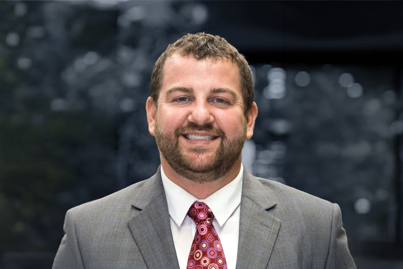 Dr. Braydon Haskell is an experienced implant dentist and periodontist in the Scottsdale and Phoenix area.